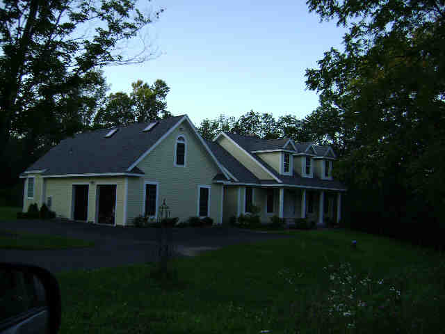 Building photograph for 2 TULIP TREE LN #1